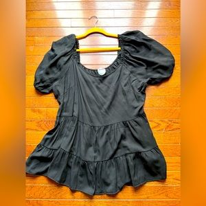 New without tags. Can fit off the shoulder. Fits true to size.